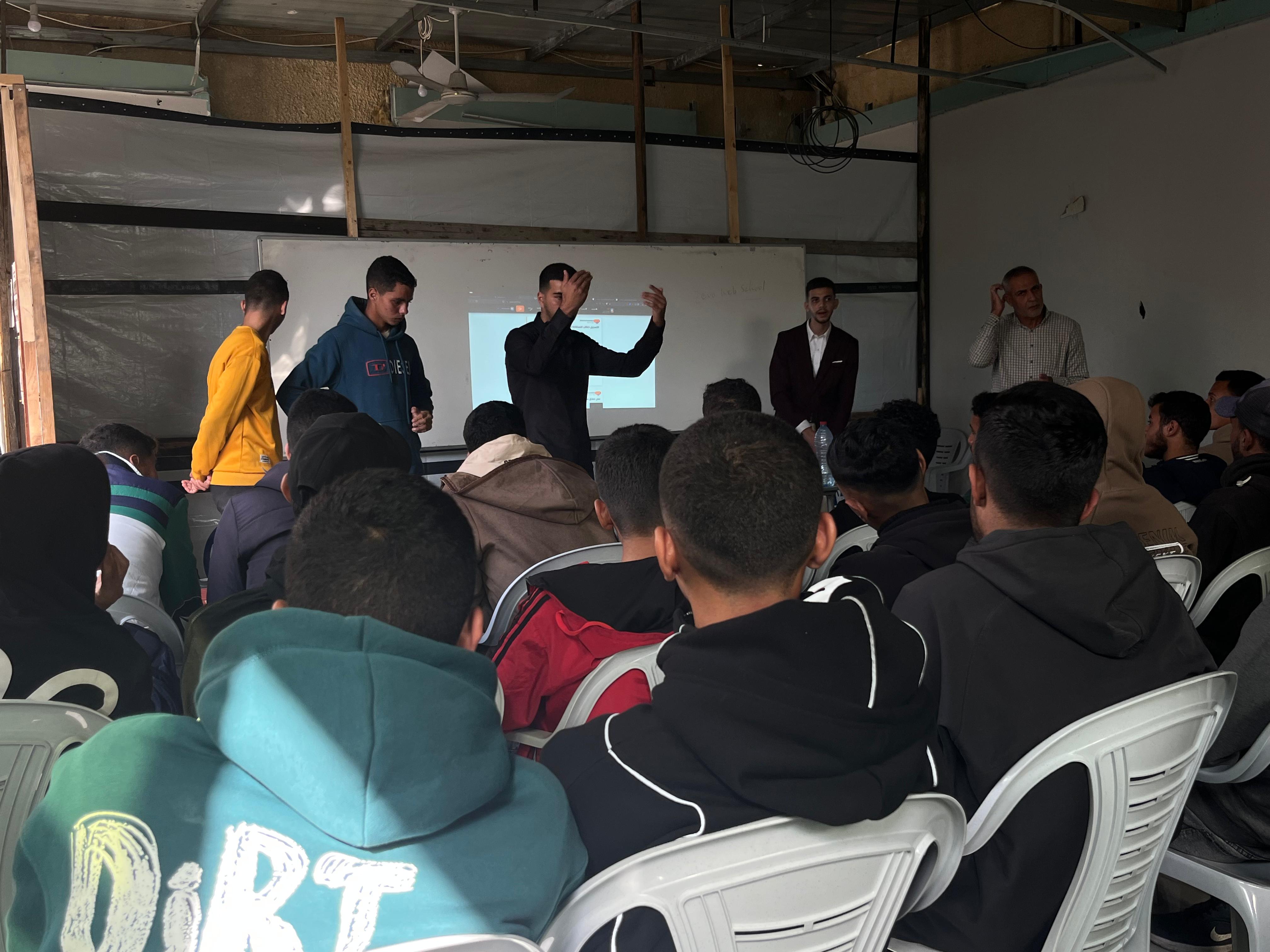 📍 اللقاء التعريفي لمشروع Cloud PC – الجامعة الإسلامية / خانيونس - صورة 2